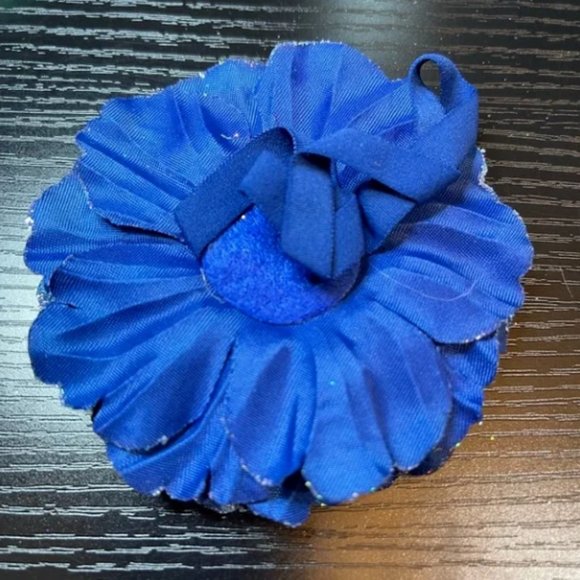 Tieks Flower Blue Box Topper with Faux Rhinestones in Center TT-2 - Picture 3 of 3